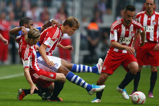 媒体Daily e-Sports记者Kenzi透露： 流言称2023 MSI在英国举办、S13世界赛在韩国举办