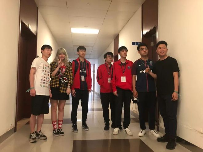 LPL夏季赛W4D3：C组收官战，RA和LNG争夺登峰组名额